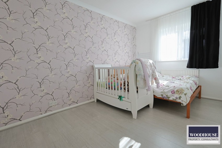 Images for Cheshunt, Waltham Cross, Hertfordshire EAID:3131305421 BID:11055924