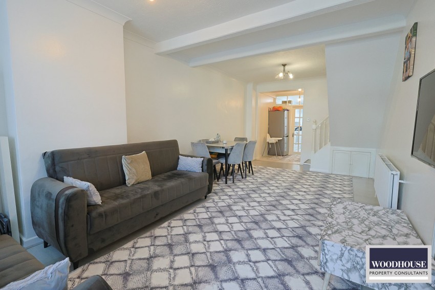Images for Cheshunt, Waltham Cross, Hertfordshire EAID:3131305421 BID:11055924