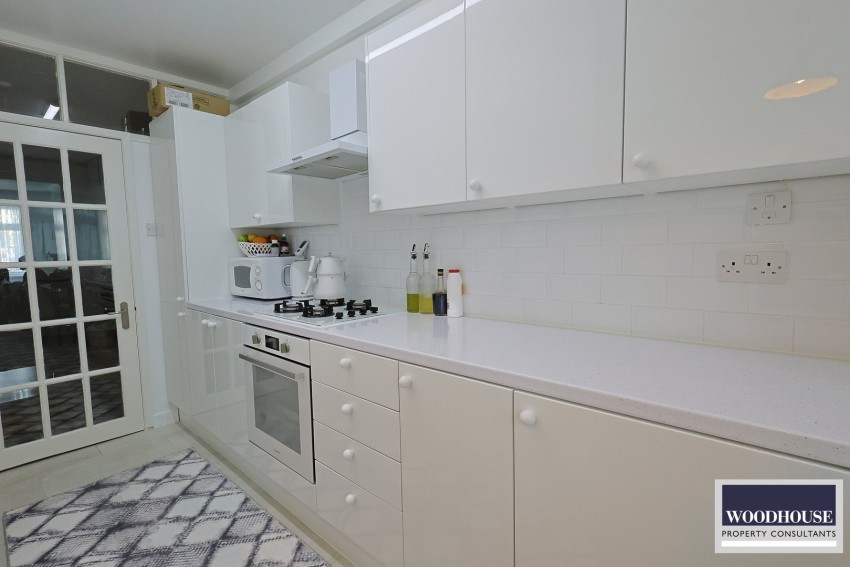 Images for Cheshunt, Waltham Cross, Hertfordshire EAID:3131305421 BID:11055924