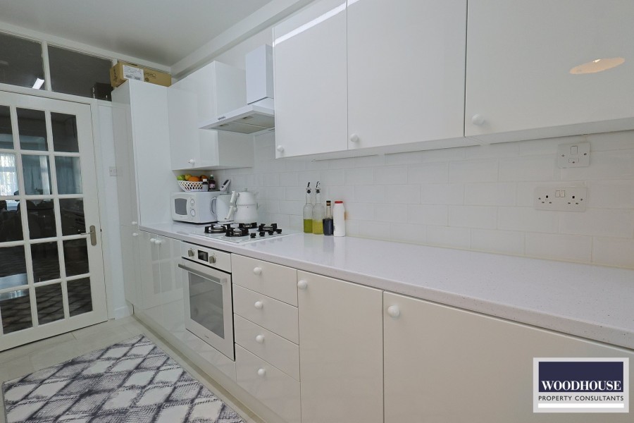 Images for Cheshunt, Waltham Cross, Hertfordshire EAID:3131305421 BID:11055924