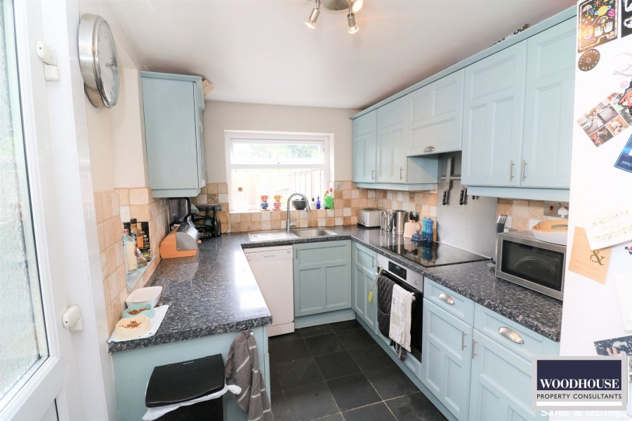 Images for Railway Road, Waltham Cross, Hertfordshire EAID:3131305421 BID:11055924