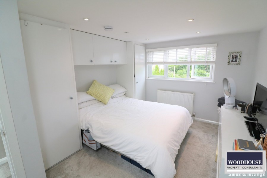 Images for Railway Road, Waltham Cross, Hertfordshire EAID:3131305421 BID:11055924