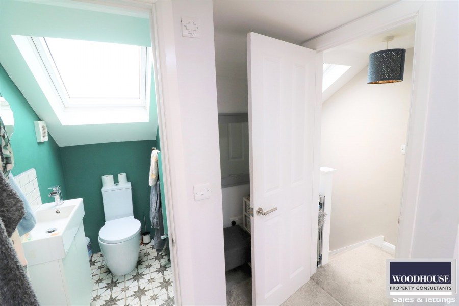 Images for Railway Road, Waltham Cross, Hertfordshire EAID:3131305421 BID:11055924