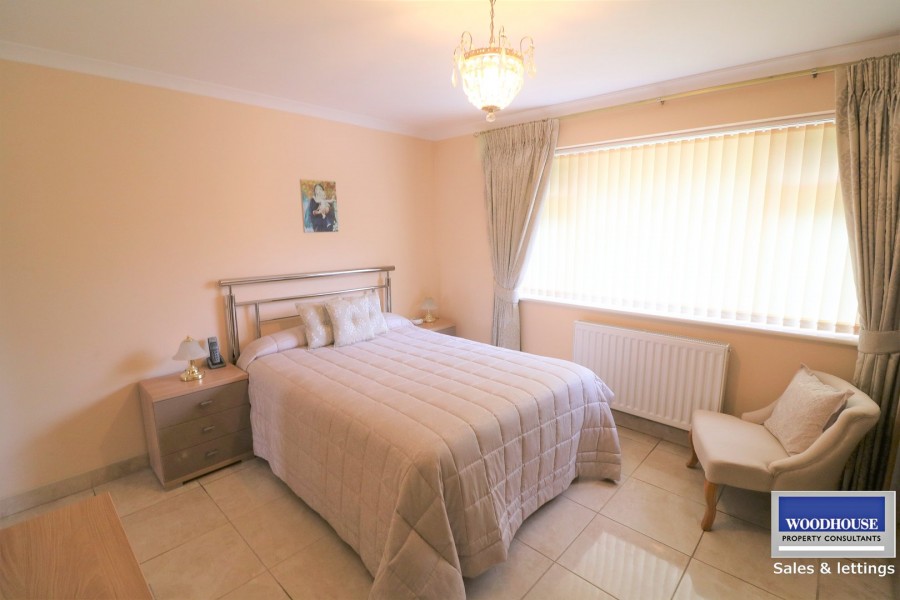 Images for Cheshunt, Waltham Cross, Hertfordshire EAID:3131305421 BID:11055924