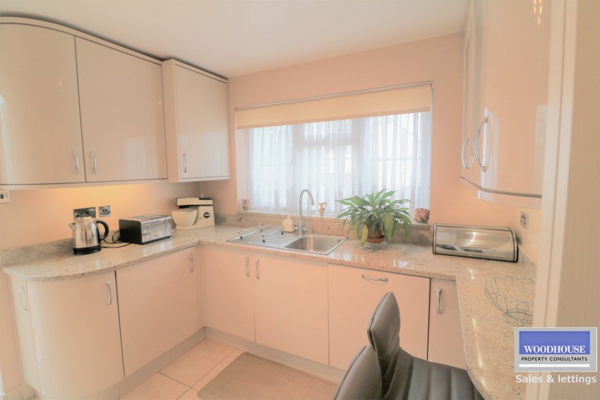 Images for Cheshunt, Waltham Cross, Hertfordshire EAID:3131305421 BID:11055924