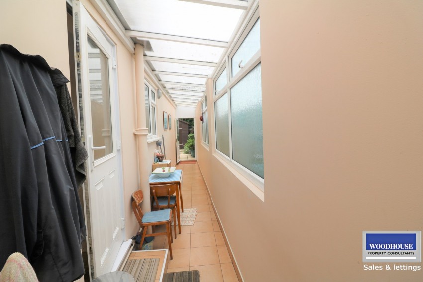 Images for Cheshunt, Waltham Cross, Hertfordshire EAID:3131305421 BID:11055924