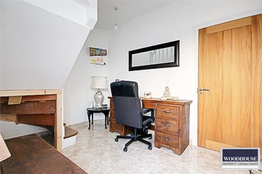 Images for Pick Hill, Waltham Abbey, Essex EAID:3131305421 BID:11055924