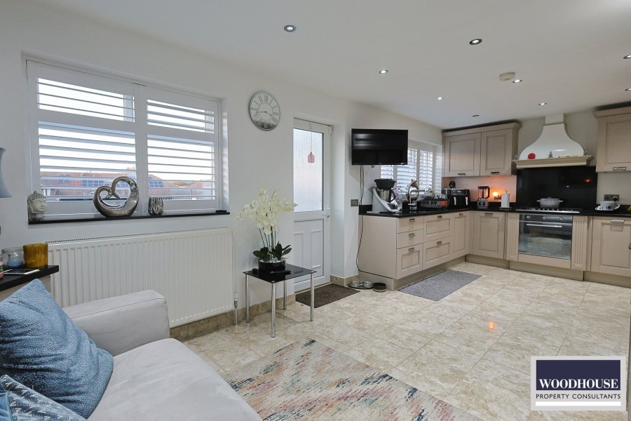 Images for Pick Hill, Waltham Abbey, Essex EAID:3131305421 BID:11055924