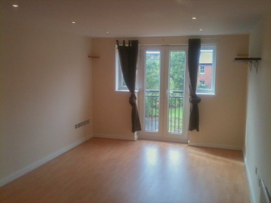 Images for Foundry Gate, Waltham Cross, Hertfordshire EAID:3131305421 BID:11055924