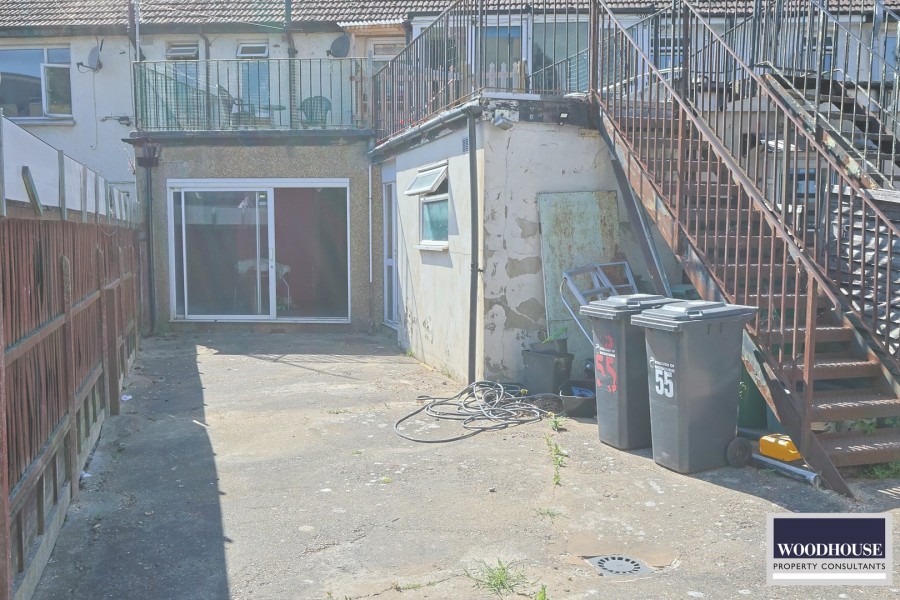 Images for Cheshunt, Waltham Cross, Hertfordshire EAID:3131305421 BID:11055924