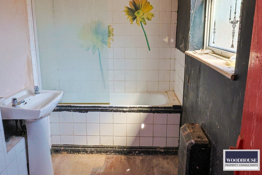 Images for Cheshunt, Waltham Cross, Hertfordshire EAID:3131305421 BID:11055924