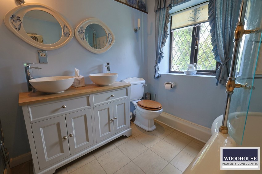 Images for Goffs Lane, Goffs Oak, Hertfordshire EAID:3131305421 BID:11055924