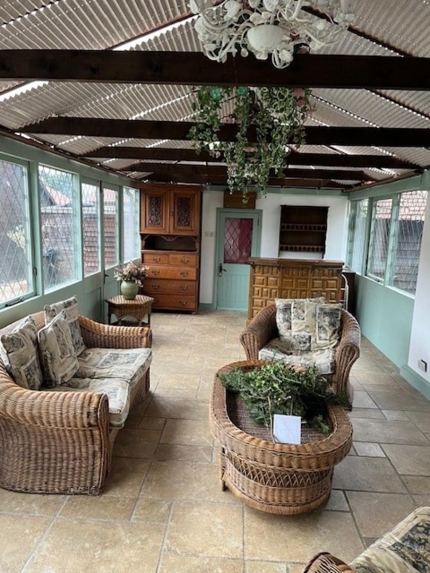 Images for Goffs Lane, Goffs Oak, Hertfordshire EAID:3131305421 BID:11055924