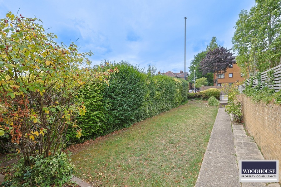 Images for Hertford Road, Waltham Cross, Greater London EAID:3131305421 BID:11055924