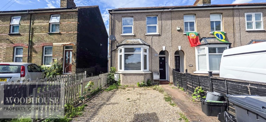Images for Trinity Lane, Waltham Cross, Hertfordshire EAID:3131305421 BID:11055924