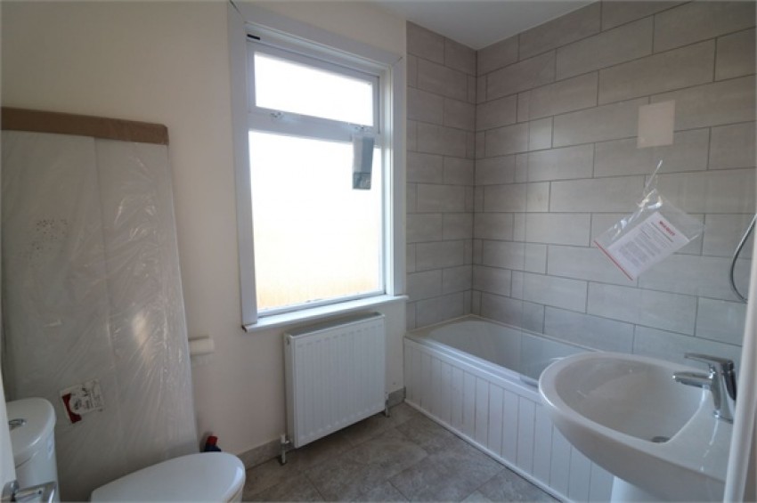 Images for Trinity Lane, Waltham Cross, Hertfordshire EAID:3131305421 BID:11055924