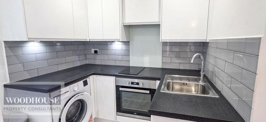 Images for Trinity Lane, Waltham Cross, Hertfordshire EAID:3131305421 BID:11055924