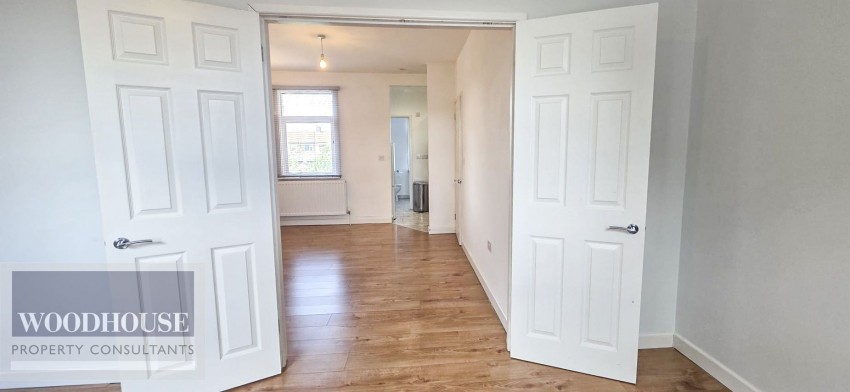 Images for Trinity Lane, Waltham Cross, Hertfordshire EAID:3131305421 BID:11055924