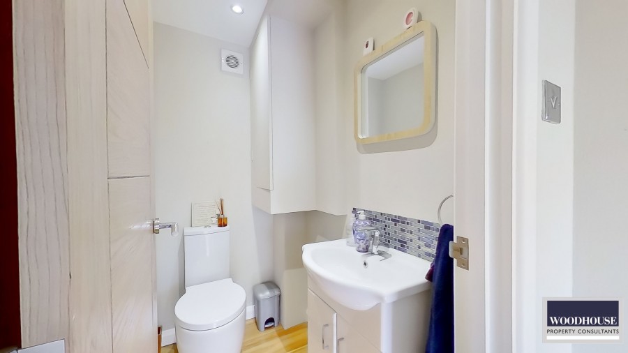 Images for Flamstead End Road, Cheshunt, Hertfordshire EAID:3131305421 BID:11055924