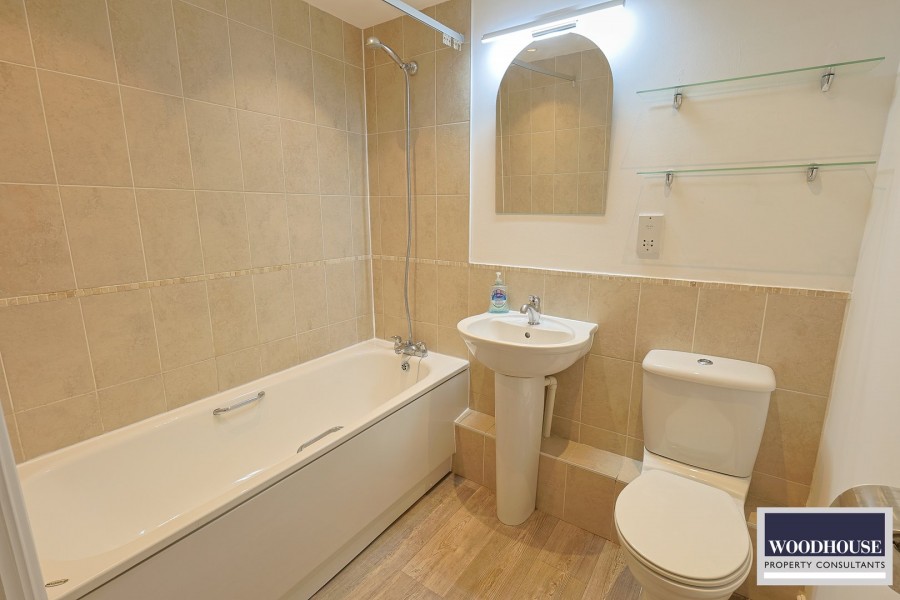 Images for Yukon Road, Broxbourne, Hertfordshire EAID:3131305421 BID:11055924