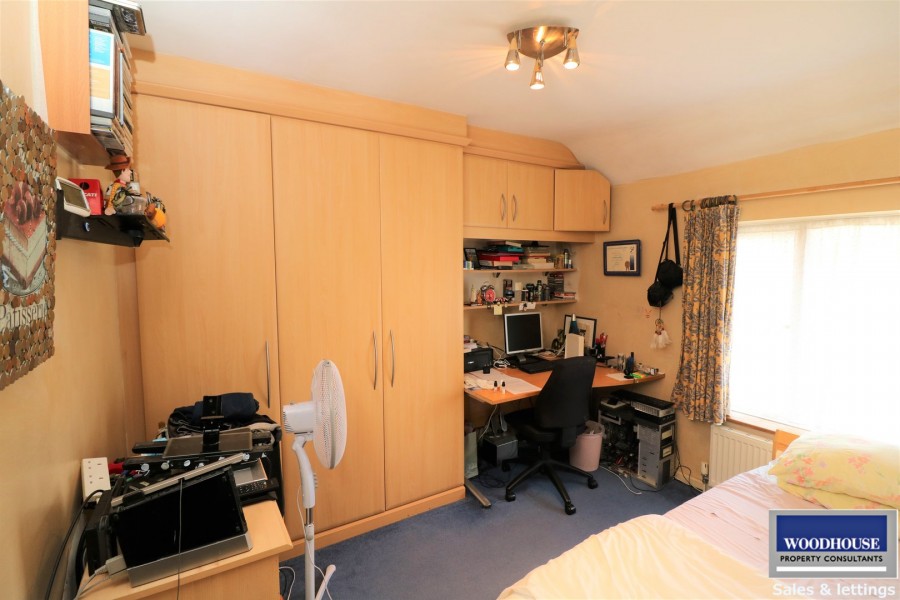 Images for Franklin Avenue, Cheshunt, Hertfordshire EAID:3131305421 BID:11055924