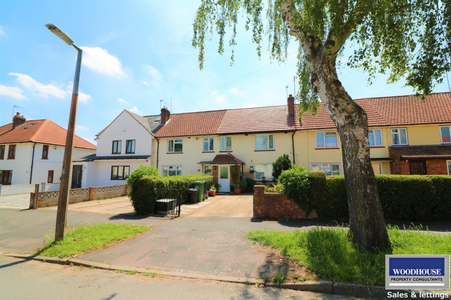 Images for Franklin Avenue, Cheshunt, Hertfordshire EAID:3131305421 BID:11055924