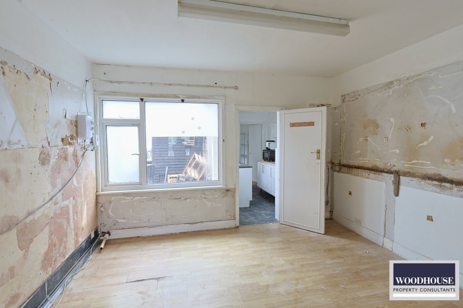 Images for Cheshunt, Waltham Cross, Hertfordshire EAID:3131305421 BID:11055924