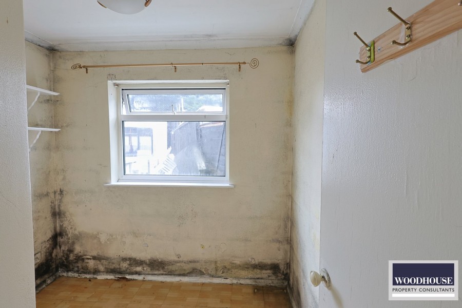 Images for Cheshunt, Waltham Cross, Hertfordshire EAID:3131305421 BID:11055924
