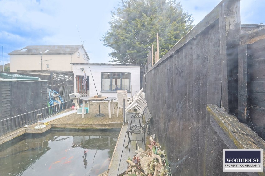 Images for Cheshunt, Waltham Cross, Hertfordshire EAID:3131305421 BID:11055924