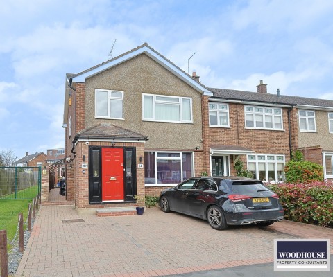 Ashdown Crescent, Cheshunt, Hertfordshire