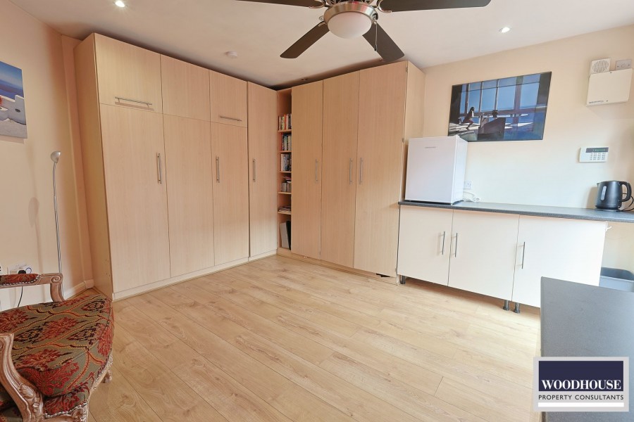 Images for Ashdown Crescent, Cheshunt, Hertfordshire EAID:3131305421 BID:11055924