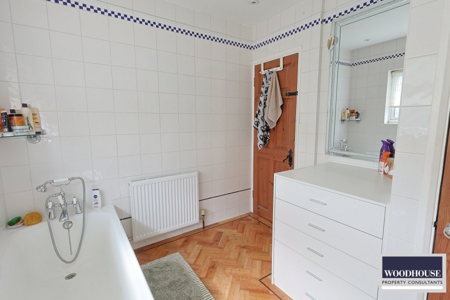 Images for Bell Lane, Broxbourne, Hertfordshire EAID:3131305421 BID:11055924