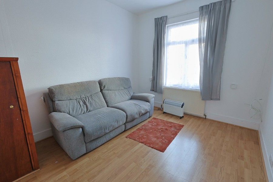 Images for Cheshunt, Waltham Cross, Hertfordshire EAID:3131305421 BID:11055924