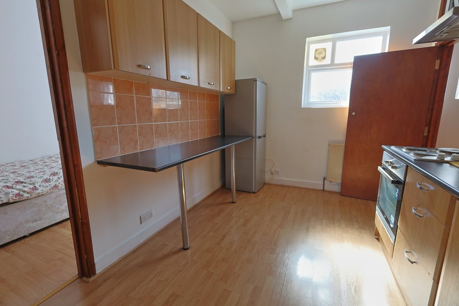 Images for Cheshunt, Waltham Cross, Hertfordshire EAID:3131305421 BID:11055924