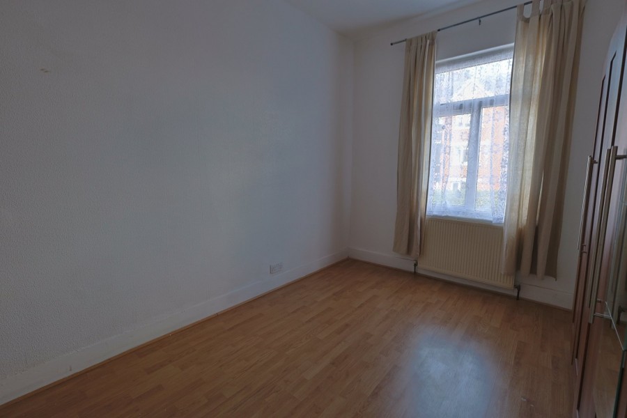 Images for Cheshunt, Waltham Cross, Hertfordshire EAID:3131305421 BID:11055924