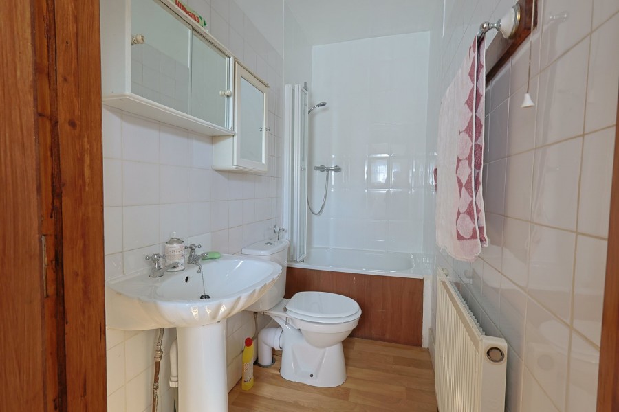 Images for Cheshunt, Waltham Cross, Hertfordshire EAID:3131305421 BID:11055924