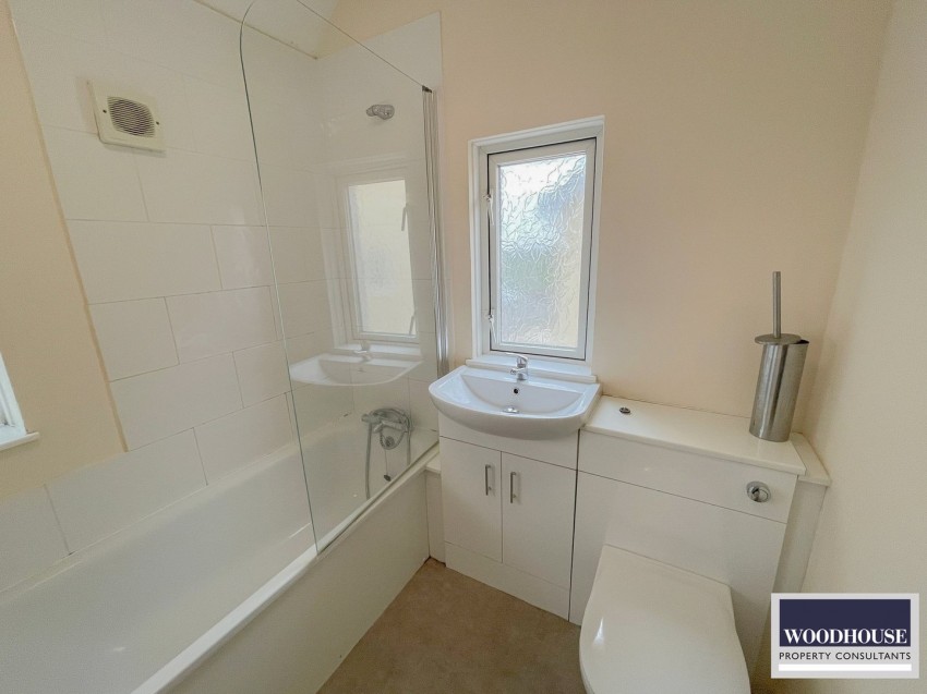 Images for Rushfield, Potters Bar, Hertfordshire EAID:3131305421 BID:11055924