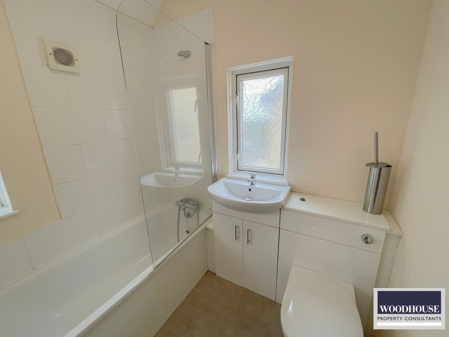 Images for Rushfield, Potters Bar, Hertfordshire EAID:3131305421 BID:11055924