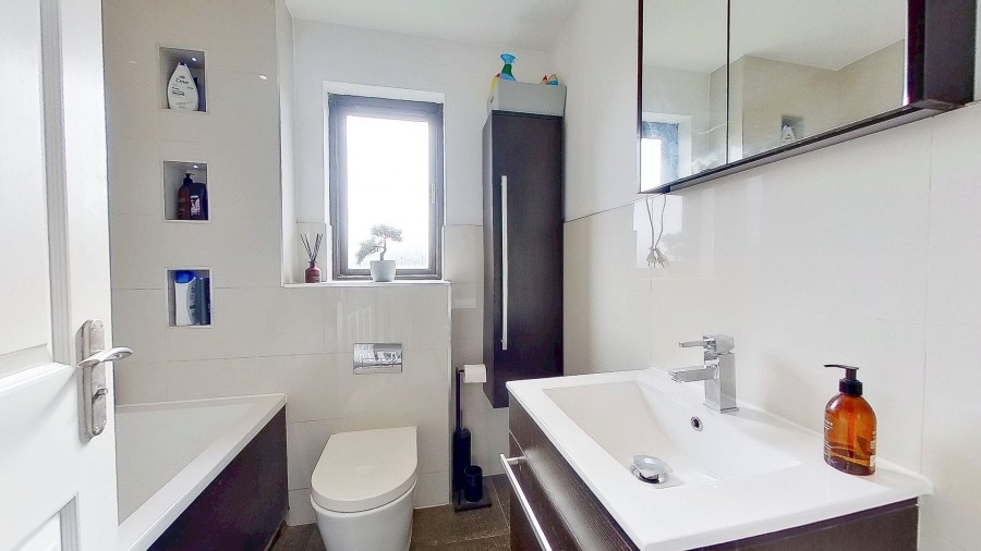Images for Hammondstreet Road, Cheshunt EAID:3131305421 BID:11055924
