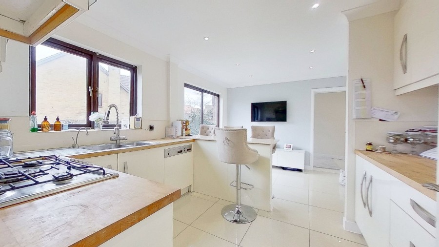 Images for Hammondstreet Road, Cheshunt EAID:3131305421 BID:11055924