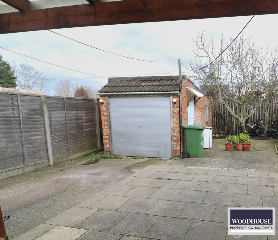 Images for Eastern Avenue, Waltham Cross, Hertfordshire EAID:3131305421 BID:11055924