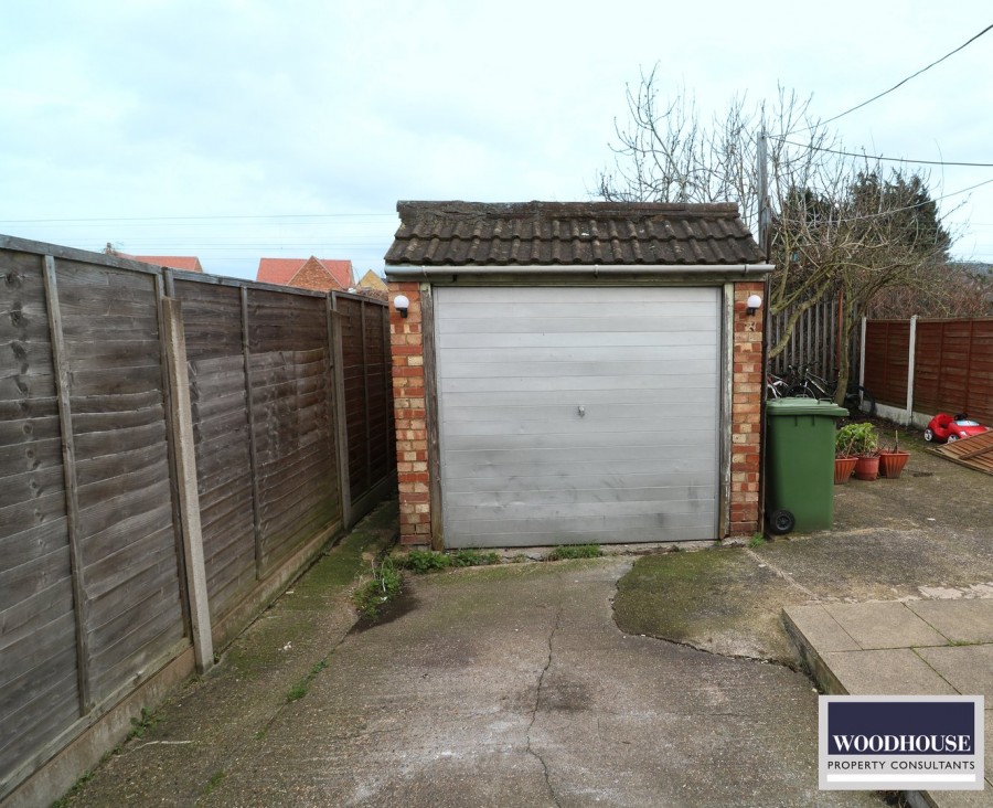 Images for Eastern Avenue, Waltham Cross, Hertfordshire EAID:3131305421 BID:11055924