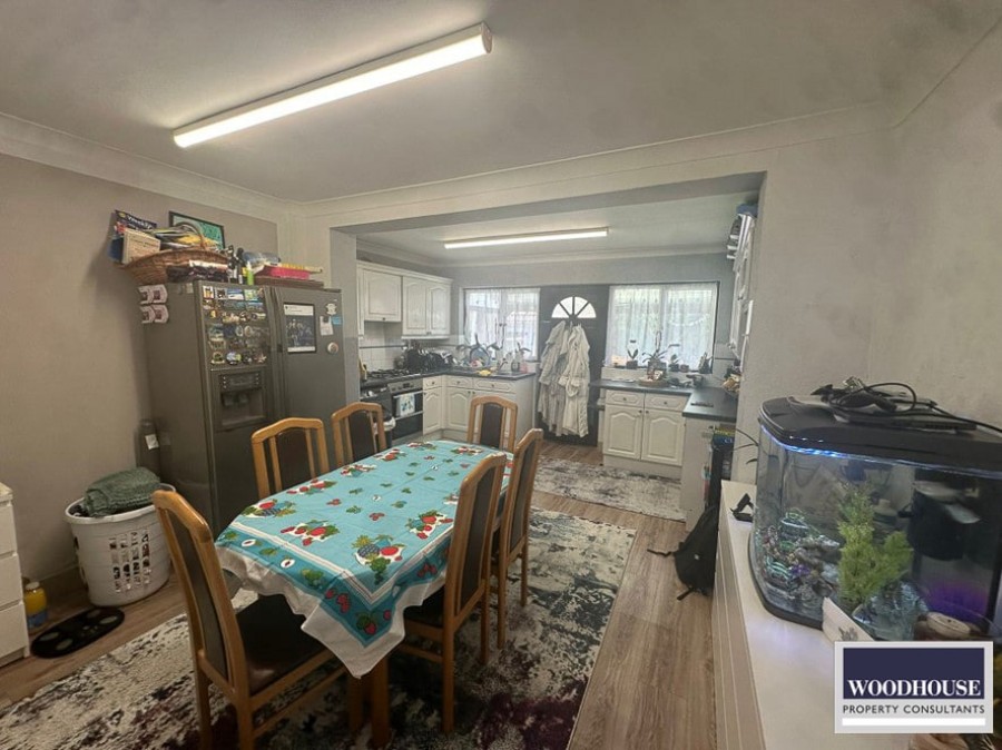 Images for Eastern Avenue, Waltham Cross, Hertfordshire EAID:3131305421 BID:11055924