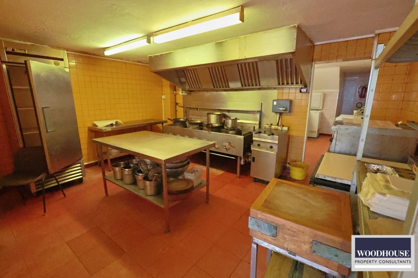 Images for Crossbrook Street, Cheshunt, Hertfordshire EAID:3131305421 BID:11055924