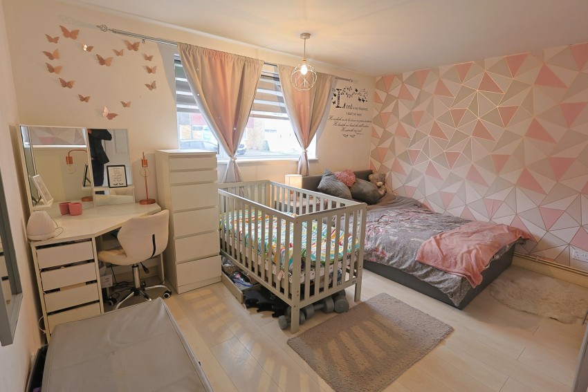 Images for Cheshunt, Waltham Cross, Hertfordshire EAID:3131305421 BID:11055924