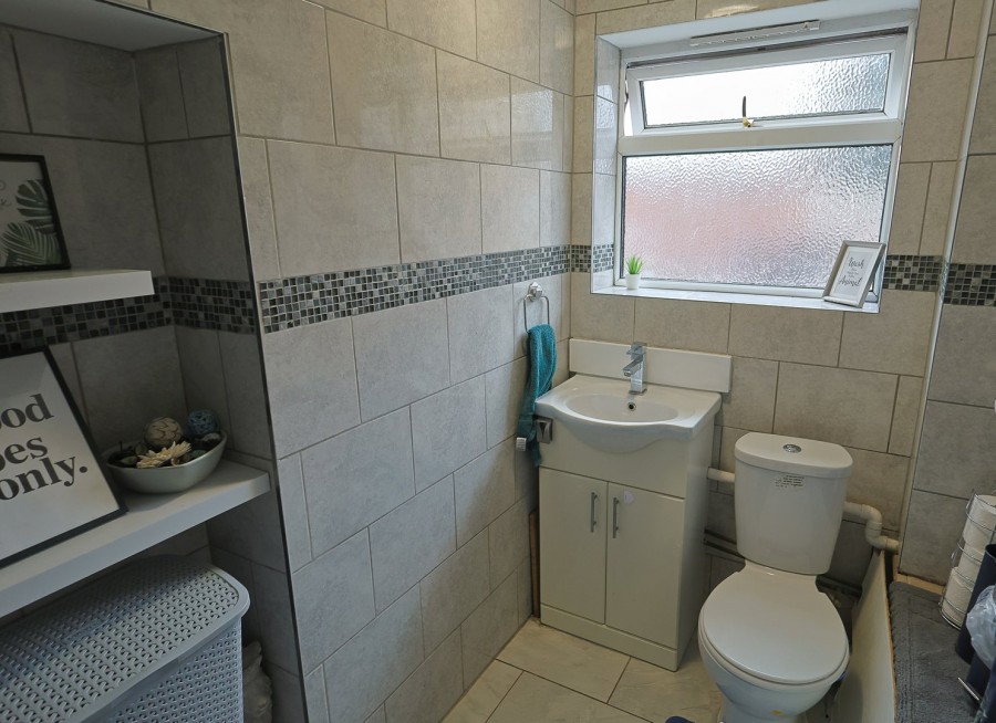 Images for Cheshunt, Waltham Cross, Hertfordshire EAID:3131305421 BID:11055924