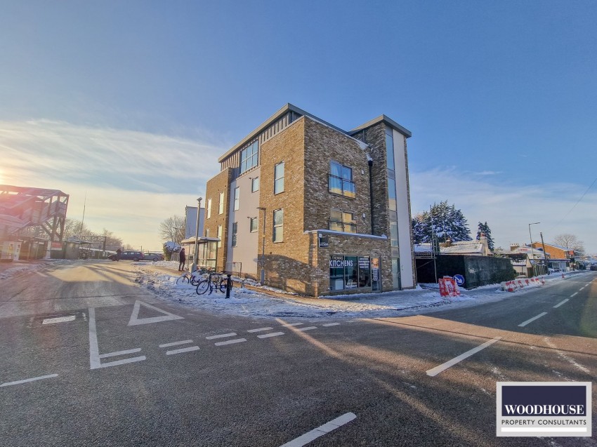 Images for Cheshunt, Waltham Cross, Hertfordshire EAID:3131305421 BID:11055924