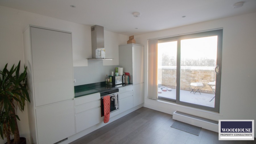 Images for Cheshunt, Waltham Cross, Hertfordshire EAID:3131305421 BID:11055924