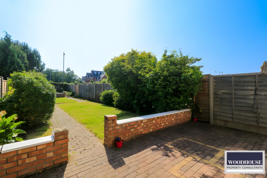 Images for Berkley Avenue, Waltham Cross, Hertfordshire EAID:3131305421 BID:11055924
