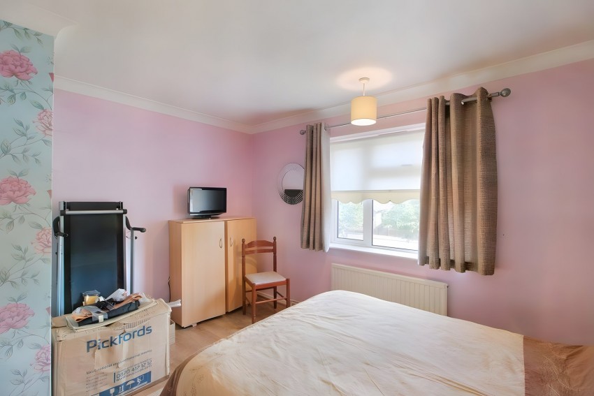 Images for Cheshunt, Waltham Cross, Hertfordshire EAID:3131305421 BID:11055924